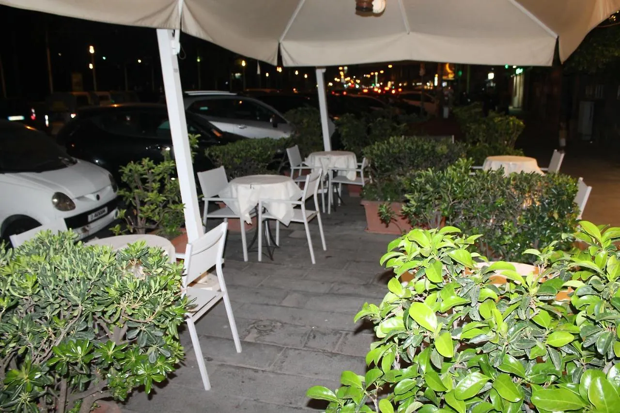Pensjonat B&B Villa In Riviera Neapol